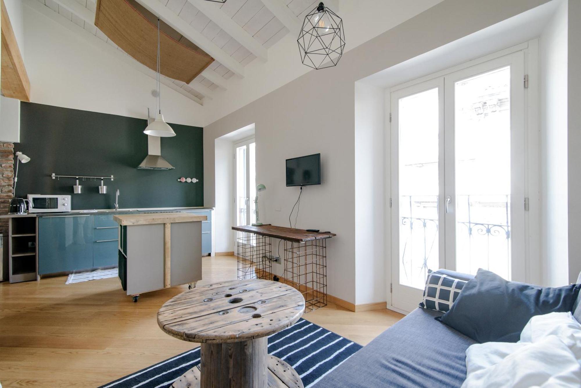 Gem Of The Lake - Luxury Apartment Como Old Town Exterior photo