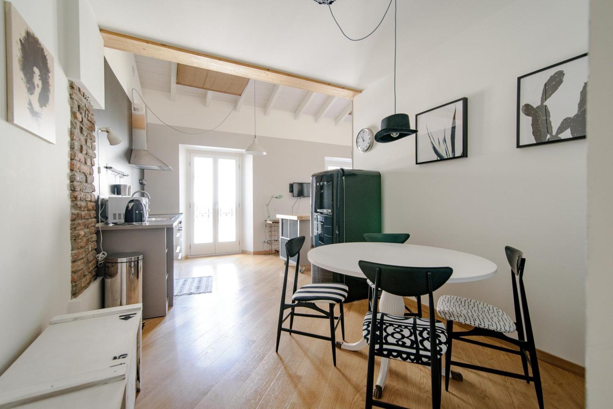 Gem Of The Lake - Luxury Apartment Como Old Town Exterior photo